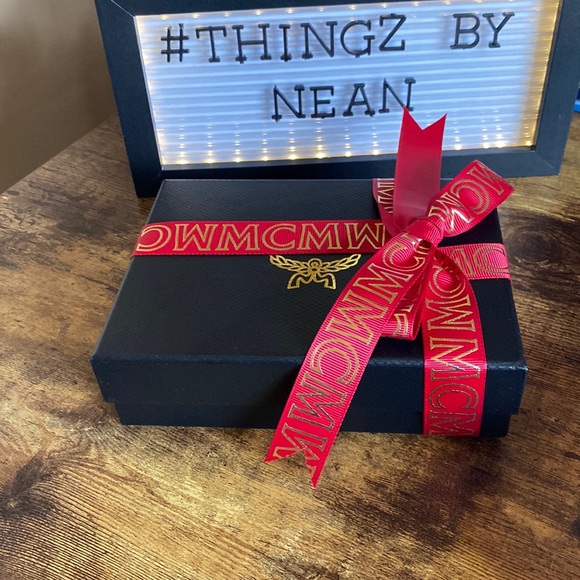 New MCM Sea Turtle Neck Strap/Lanyard - Picture 5 of 6